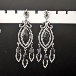Silver tear drop, rhinestone black diamond earings